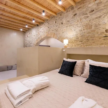 Antheia Traditional House Архангелос